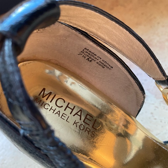 Michael Kors Strappy Black and Gold sandals - Picture 5 of 5
